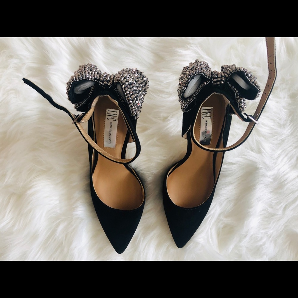 I.N.C “Kaison” Evening Pump